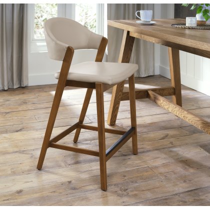 Rosen Rustic Oak Upholstered Bar Stool in an Ivory Bonded Leather (Single)